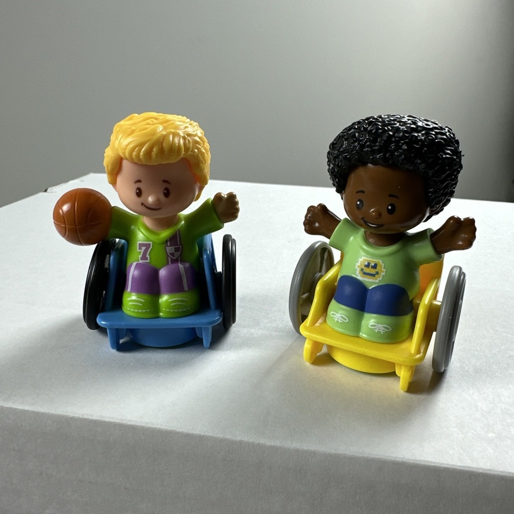 Fisher Price Little People. Lot Of 2